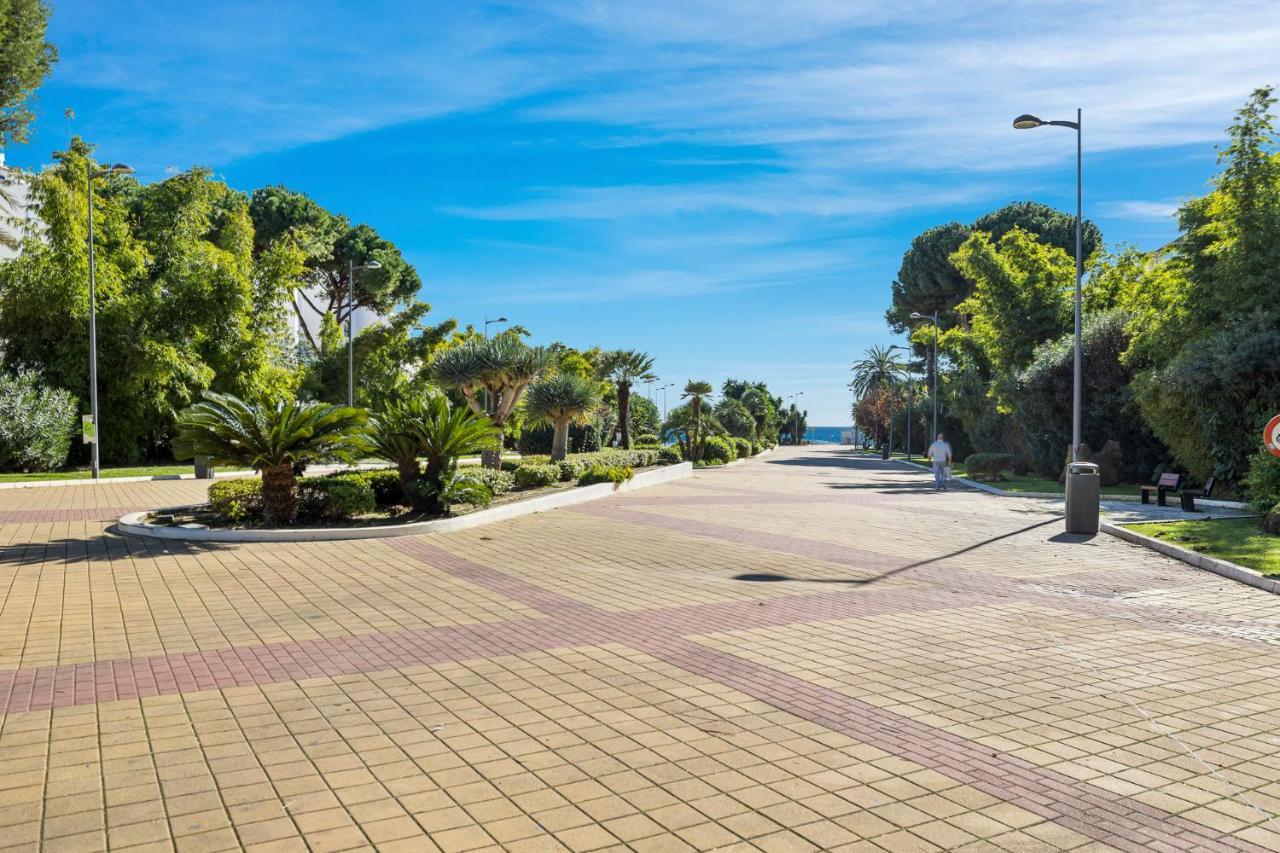 Precioso Apartamento En Las Gaviotas Marbella Exterior photo
